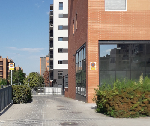 Garajes en Calle Diego de Almagro (zona Hospital)