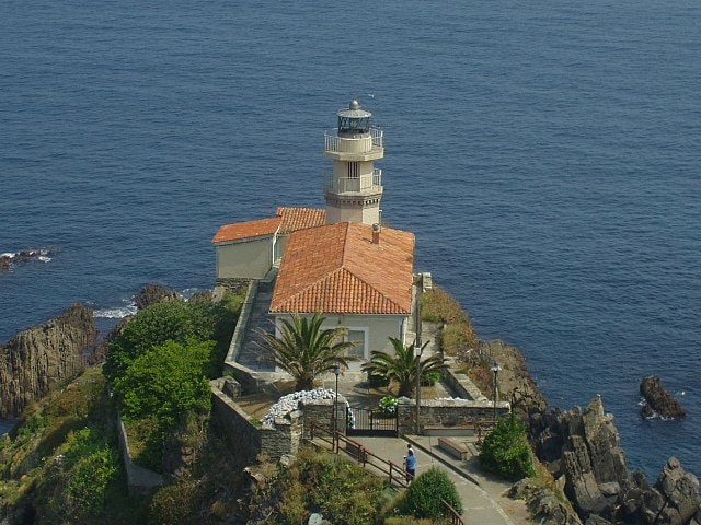 Faro de Cudillero