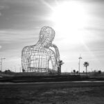 Escultura de la zona de Entrenúcleos en Sevilla, Pryconsa.