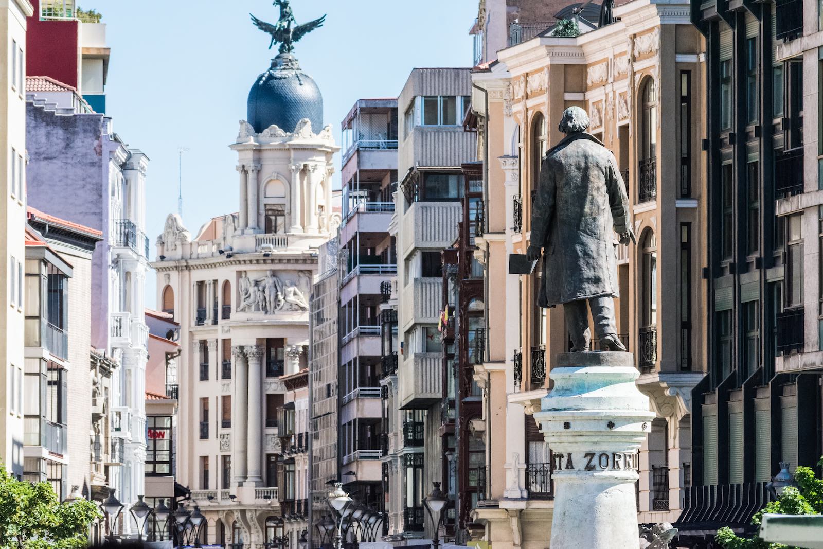 Vista general de la calle Santiago, en el centro de Valladolid